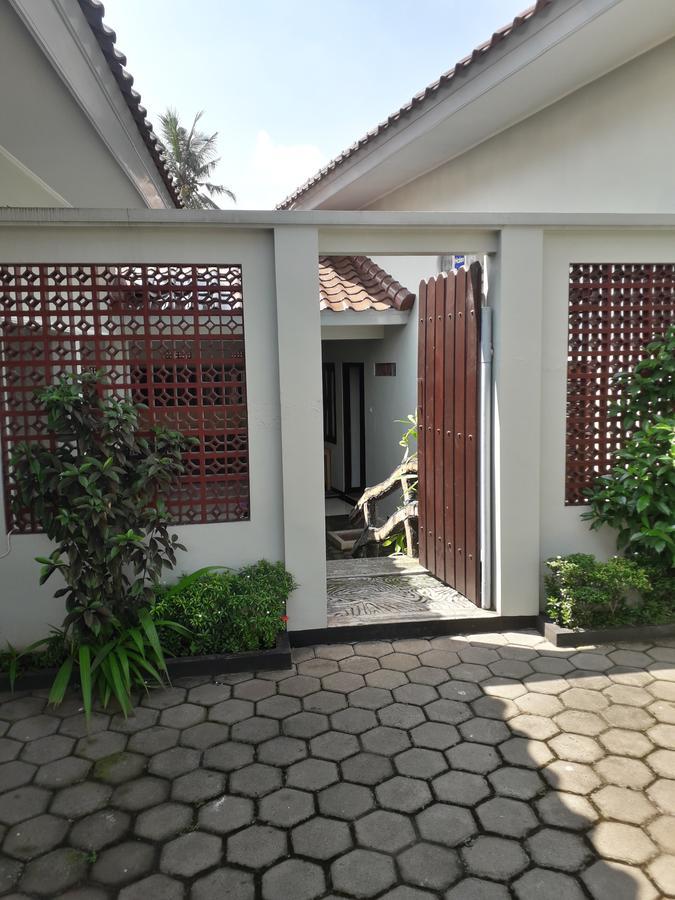 Banyu Homestay バニュワンギ エクステリア 写真